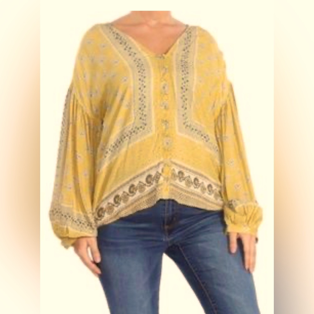 William Rast Blouse - Size Small (fits like a Large)